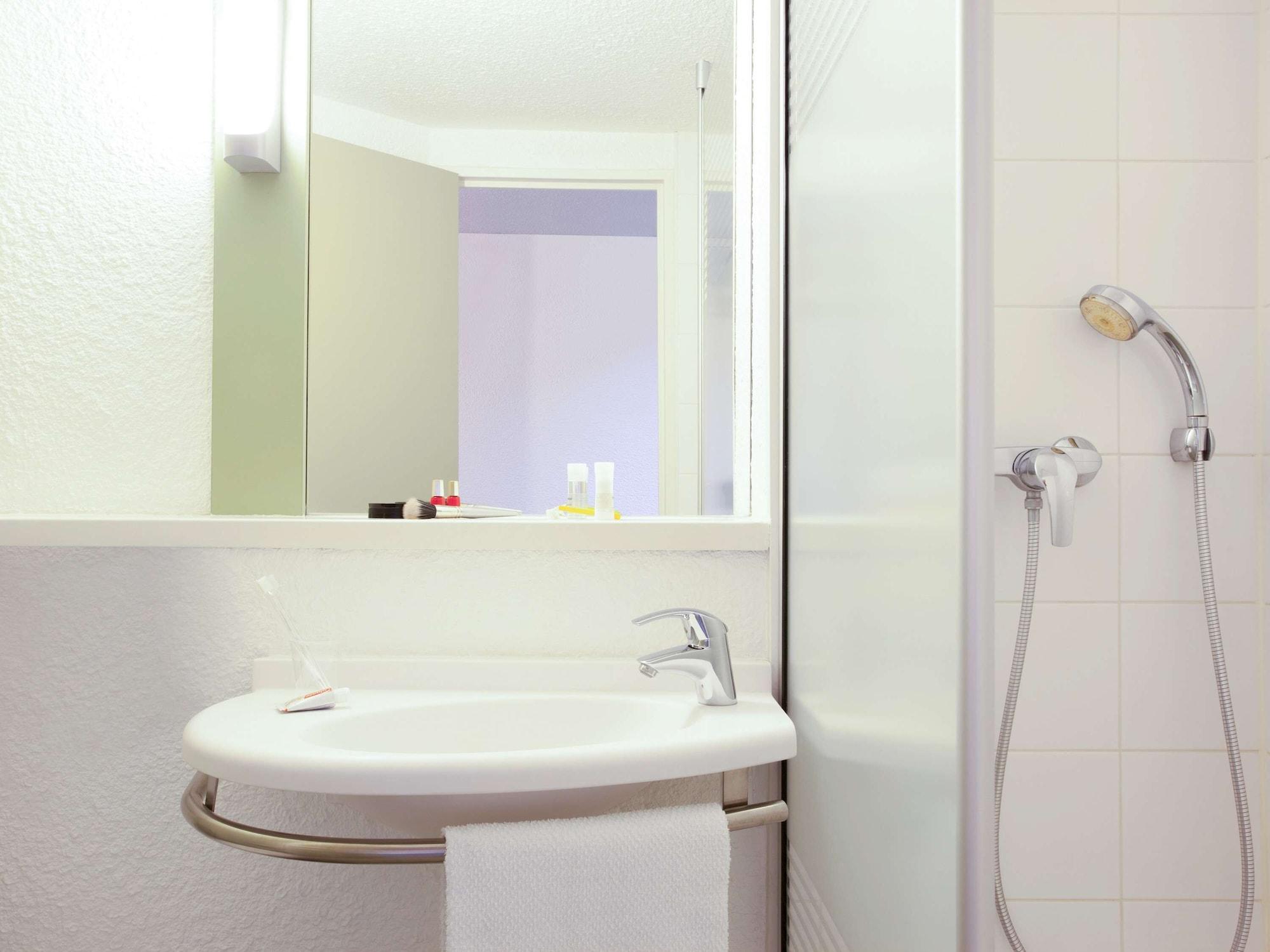 Ibis Budget Ταρμπ Εξωτερικό φωτογραφία